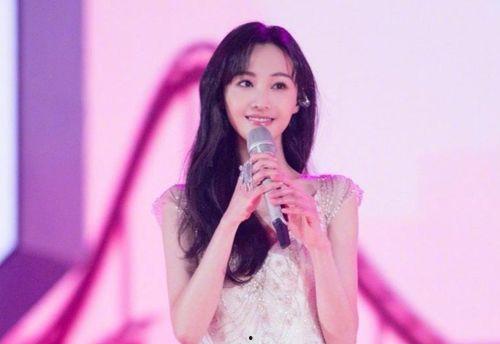 郑爽最新爆料图,娱乐圈背后真相曝光！”